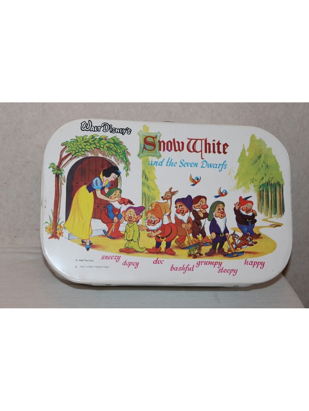 Vintage Walt Disney Snow White and Seven Dwarfs Vinyl Carrying Case Ideal Toy